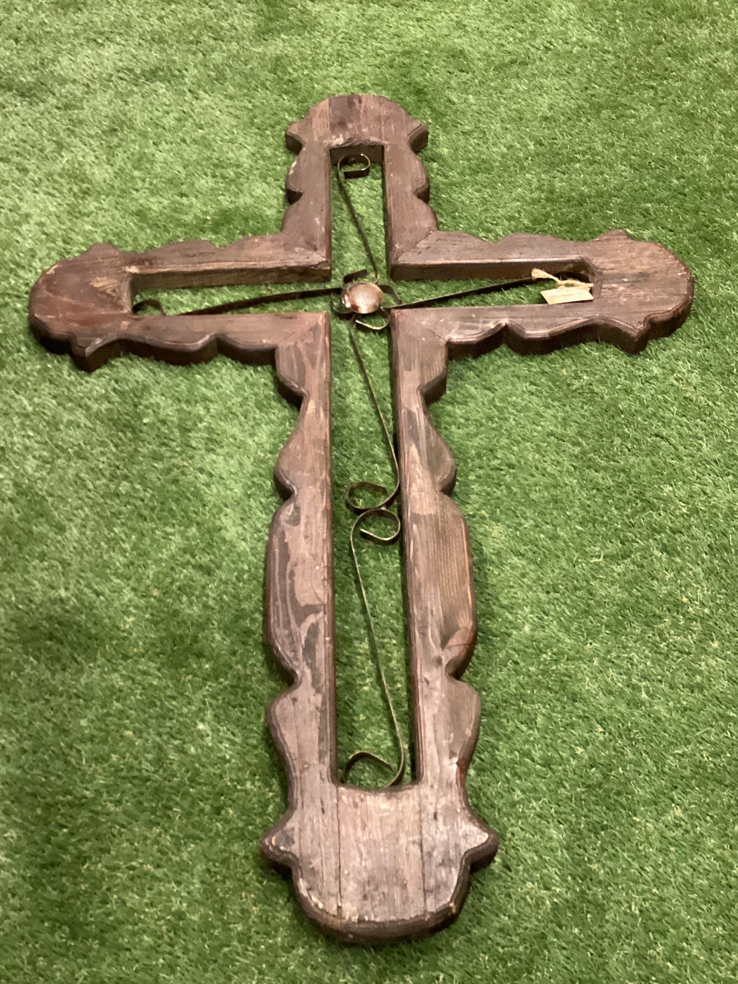 Wood and Iron Cross Lg. R589