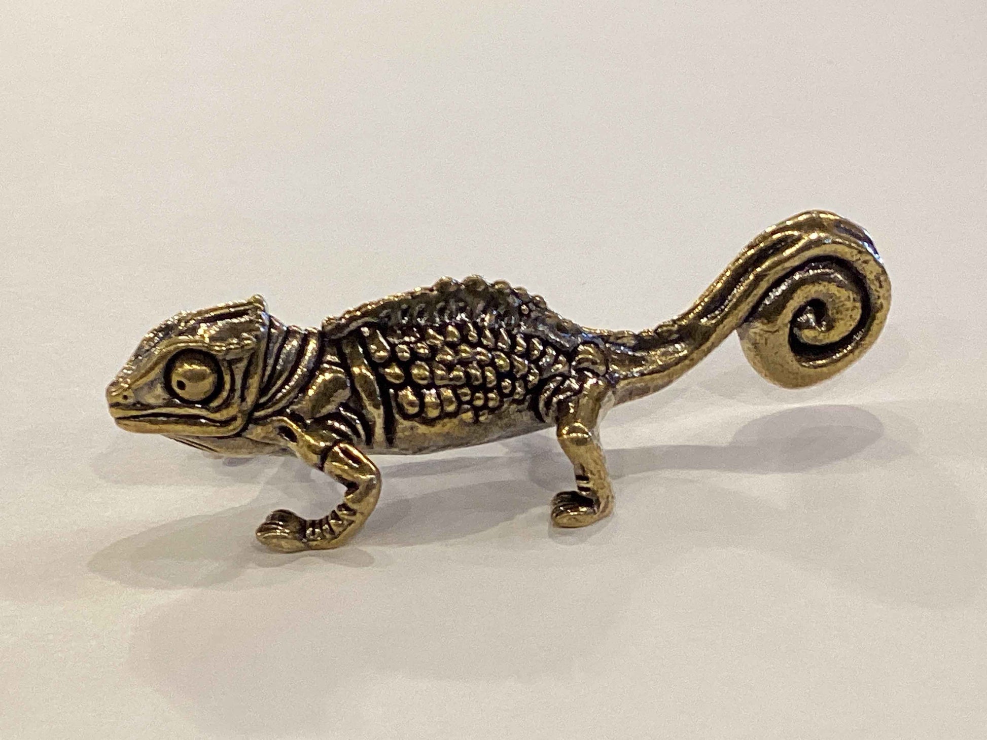 Brass Chameleon   R589