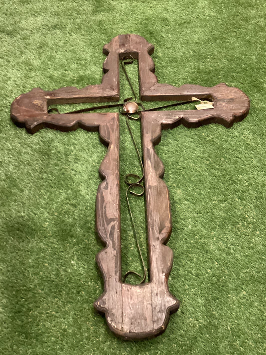 Wood and Iron Cross Lg.  R589