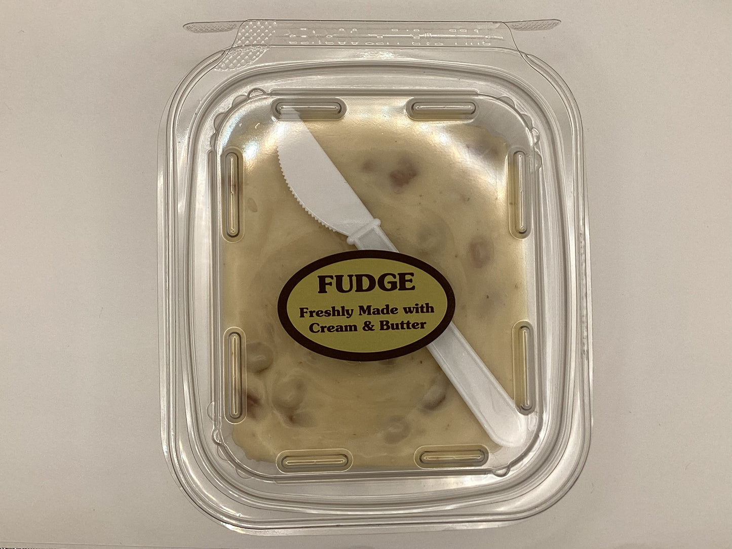 Vanilla Pecan Fudge 8oz.