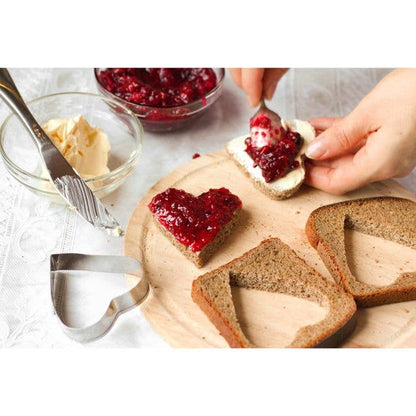 Mrs. Anderson's Baking Heart Cutter Set With Storage Container